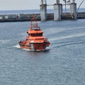 La embarcación de Salvamento Marítimo a la llegada de Puerto Naos en una imagen de archivo. Foto: D. Camacho.
