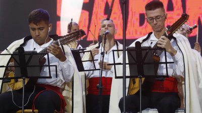 Actuación de Los Sabandeños en Los Dolores  (25)