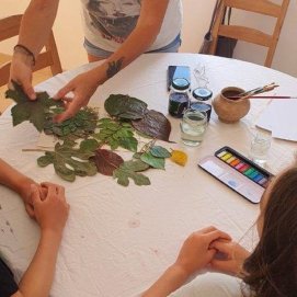 Formación para jóvenes 'Dinamízate dinamiza' en el centro sin edad de Arrieta