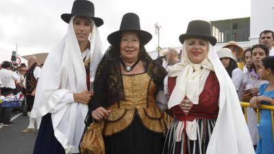 Ofrenda en la Romería de Los Dolores. 