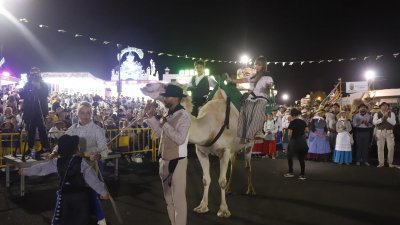 Ofrenda en la Romería de Los Dolores. 