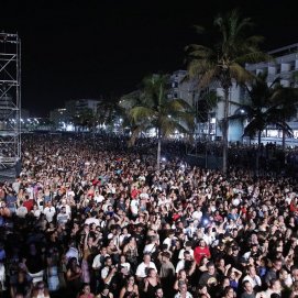 Concierto del grupo Gente de Zona en la playa de El Reducto (Foto: José Luis Carrasco)