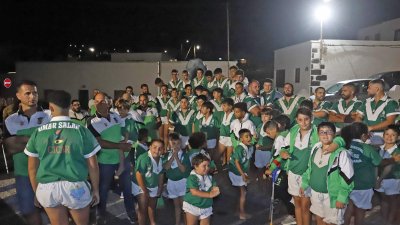 Descubrimiento de la placa en honor a José Luis Aparicio Morales (Fotos: La Voz)