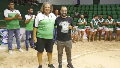 Presentación del Club de lucha Tao y II Memorial José Luis Aparicio (Fotos: La Voz)