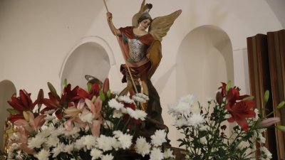 Procesión en honor a San Miguel Arcángel. Fotos: La Voz
