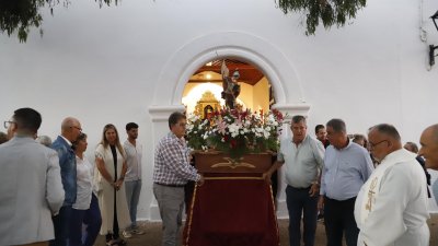 Procesión en honor a San Miguel Arcángel. Fotos: La Voz