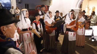Procesión en honor a San Miguel Arcángel. Fotos: La Voz