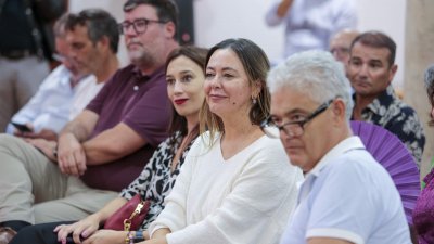 Coloquio de Francina Armengol sobre el futuro del turismo. Fotos: PSOE y Juan Mateos.