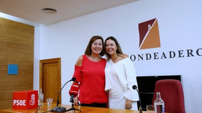 Coloquio de Francina Armengol sobre el futuro del turismo. Fotos: PSOE y Juan Mateos.