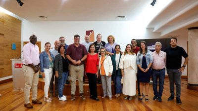 Coloquio de Francina Armengol sobre el futuro del turismo. Fotos: PSOE y Juan Mateos.