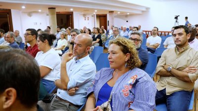 Coloquio de Francina Armengol sobre el futuro del turismo. Fotos: PSOE y Juan Mateos.