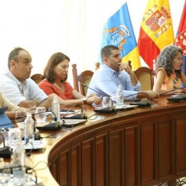 Los integrantes del PSOE en el pleno de El Cabildo