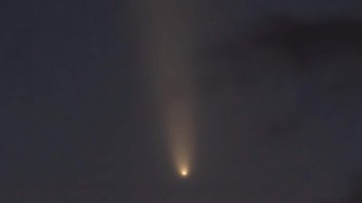 El "cometa del siglo" a su paso por Lanzarote. Foto: Juan Méndez.