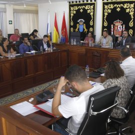 Pleno del Ayuntamiento de Arrecife el pasado lunes 11 de septiembre. Foto: José Luis Carrasco.