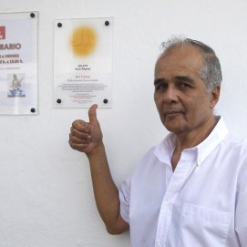 El dueño del Tin-Tan, Juan José Gutiérrez junto con su 'Solete' (Foto: José Luis Carrasco)
