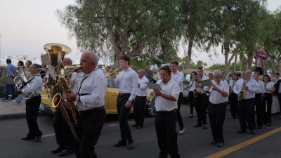 Misa y Procesión por el día grande en Altavista 