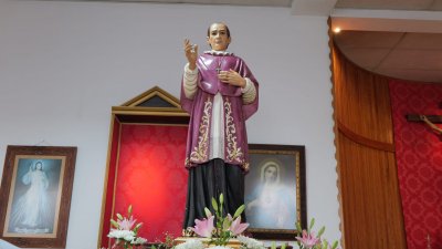 Misa y Procesión por el día grande en Altavista 