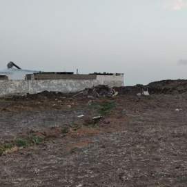 Basura acumulada en la parcela situada entre Argana Alta y Argana Baja