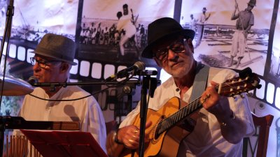 La Asociación Musical y Cultural El Cabozo presenta su disco 'Musicalizando Poetas'