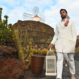 Desfile 'Retopía' en el Jardín de Cáctus 
