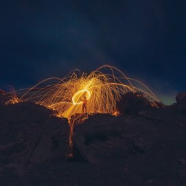 Fotografía nocturna con lana de acero en Las Grietas