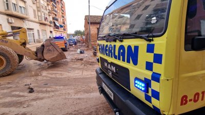 Emerlan continúa ofreciendo su ayuda a los afectados por la DANA en Valencia