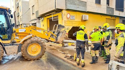 Emerlan continúa ofreciendo su ayuda a los afectados por la DANA en Valencia