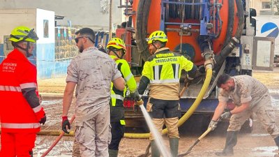 Emerlan continúa ofreciendo su ayuda a los afectados por la DANA en Valencia