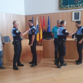 Toma de posesión oficial de los dos policías locales en Tías
