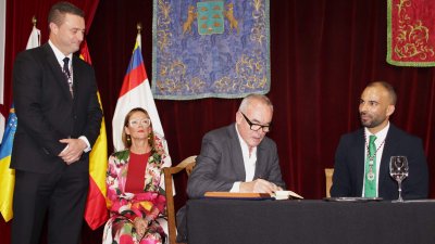 Pascual Calabuig, Hijo Adoptivo de Yaiza 