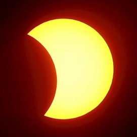 El eclipse solar anular o 'anillo de fuego'