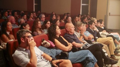 Obra de teatro 'Con el peso de los muertos'