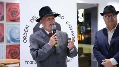 Francisco José Navarro, investido Cachorro de Honor por su defensa de las tradiciones de Lanzarote. Foto: La Voz