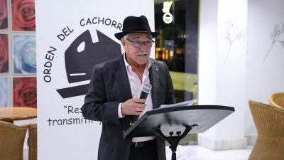 Francisco José Navarro, investido Cachorro de Honor por su defensa de las tradiciones de Lanzarote. Foto: La Voz