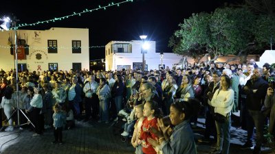 Encendido navideño en Tinajo. Foto: La Voz