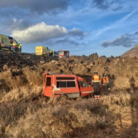 Herido tras precipitarse con su cehñiculo