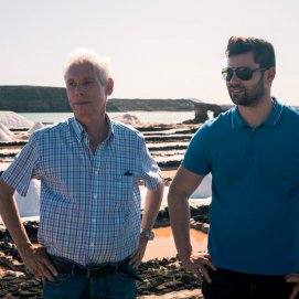 Carlos Padrón Lleó y su hijo, Carlos Padrón Marrero dirigen Salinas de Janubio