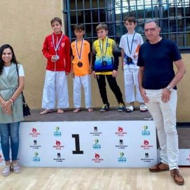Los ganadores en el pódium del 'Pabellón Municipal Las Torres'