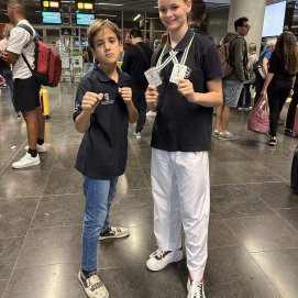 Los dos participantes del club Karate Poliarrecife