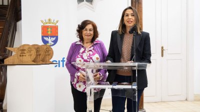 Inaugurado el ‘V Certamen de Dibujo y Pintura Elisa Betancort Delgado’ 