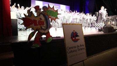 Presentación de la murga Los Simplones, 2025