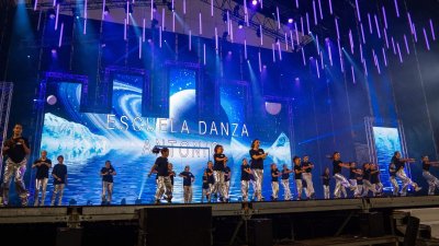 Gala de escuelas de bailes en el carnaval de Arrecife, 2025 