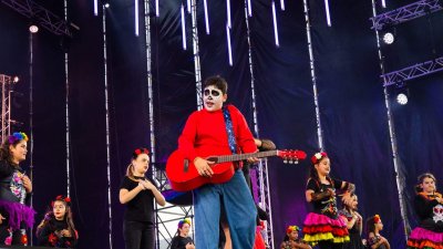 Gala de escuelas de bailes en el carnaval de Arrecife, 2025 