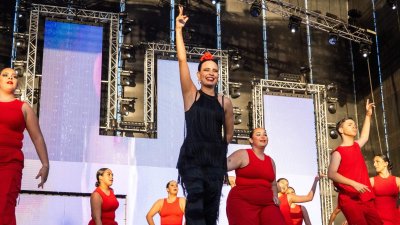 Gala de escuelas de bailes en el carnaval de Arrecife, 2025 