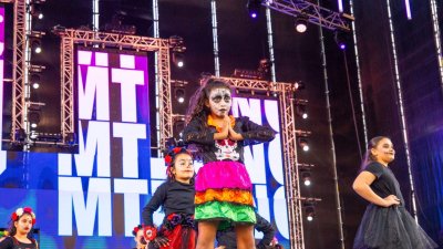 Gala de escuelas de bailes en el carnaval de Arrecife, 2025 