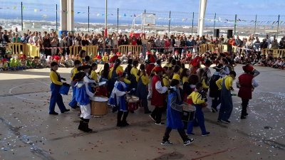 Los alumnos del CEIP César Manrique disfrutan del carnaval