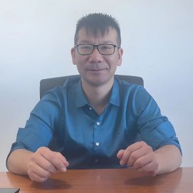 Jaime Jiang,  promotor de la Fundación de Ayuda a la Comunidad China en Canarias. Demografía. Inversión privada. 