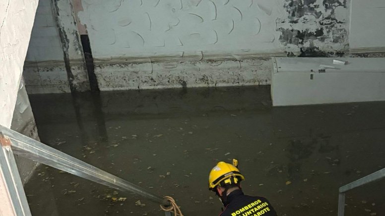 Intervención bomberos voluntarios de Lanzarote.