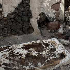 La vivienda en ruinas en Lanzarote, donde se pintó el mural. Foto: Instagram (Vanessa Alice)