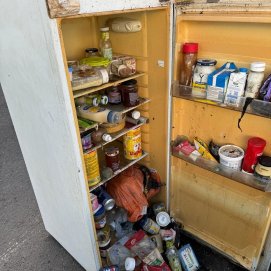La nevera abandonada en plena calle en Arrecife